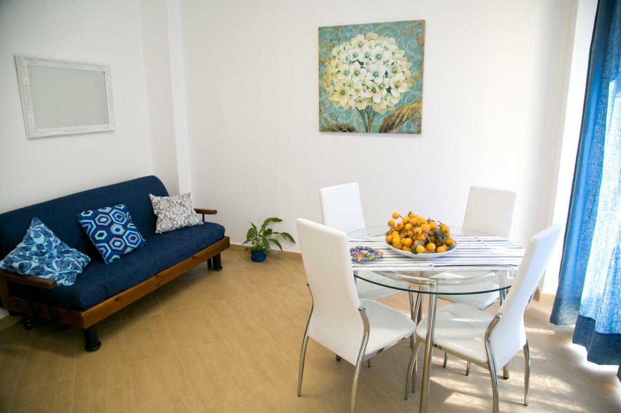 Lolita Holidays Giardini Naxos Exterior photo